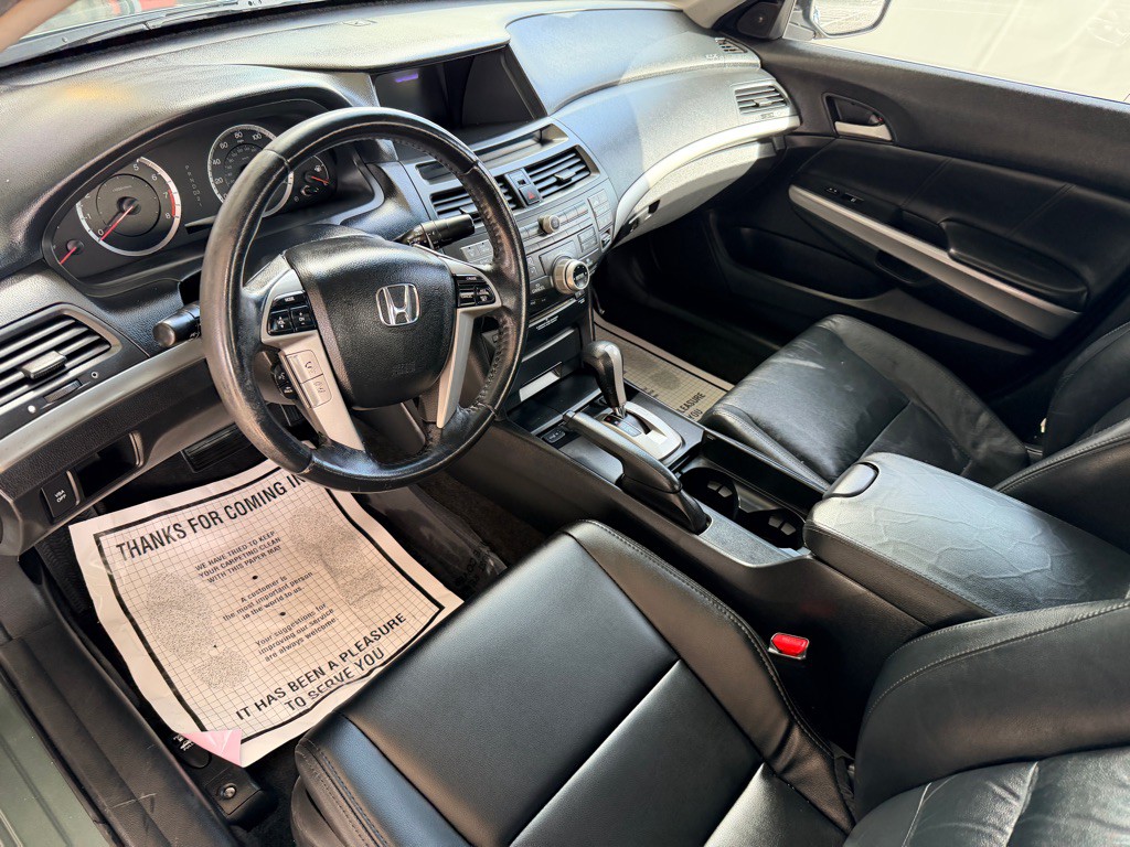 2010 Honda Accord Image 8