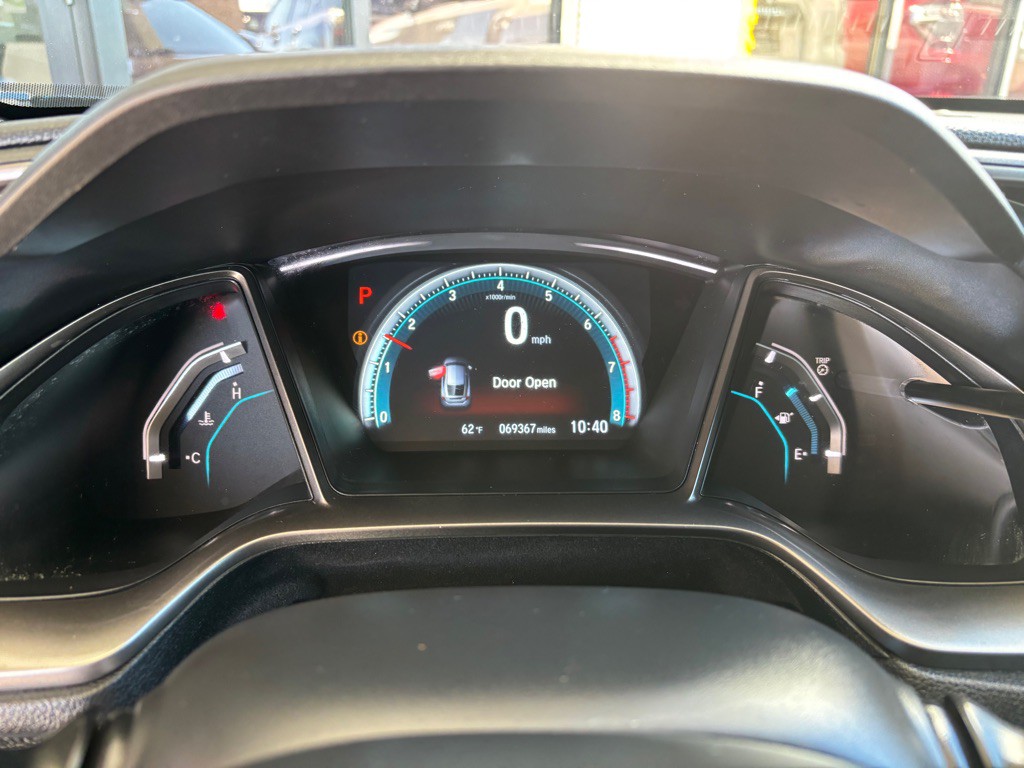 2018 Honda Civic Image 9