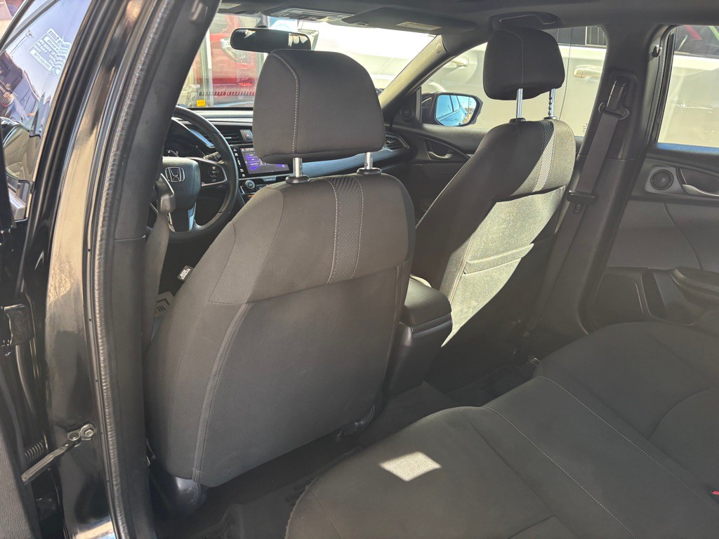 2018 Honda Civic Image 17