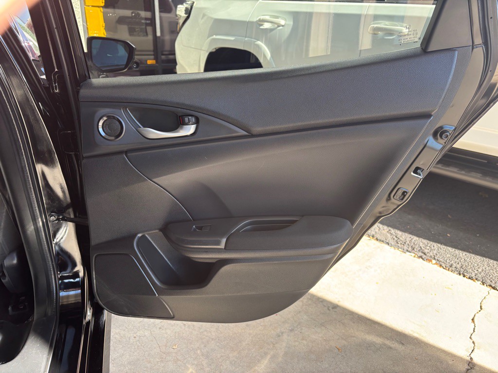 2018 Honda Civic Image 22