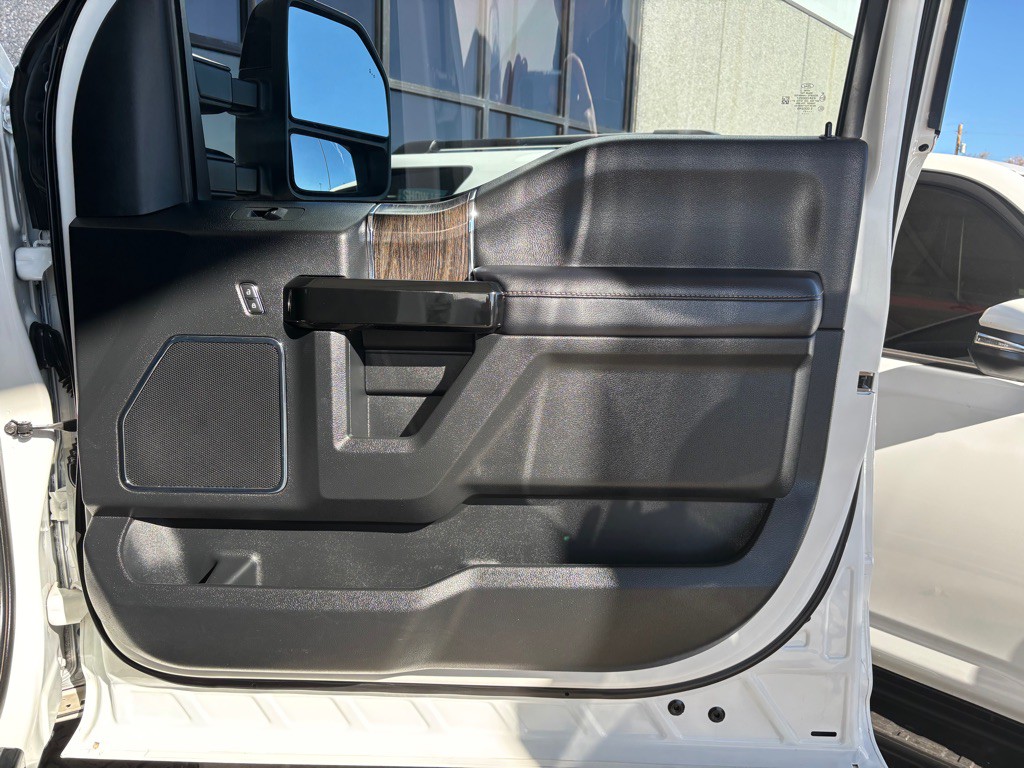 2021 Ford F-250 Image 25