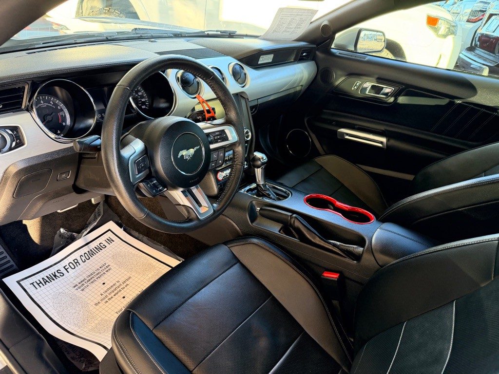 2015 Ford Mustang Image 8