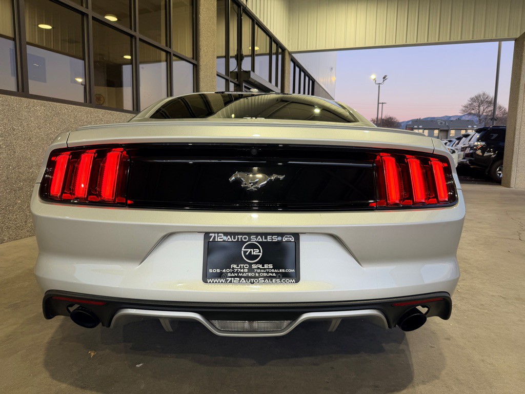 2015 Ford Mustang Image 35