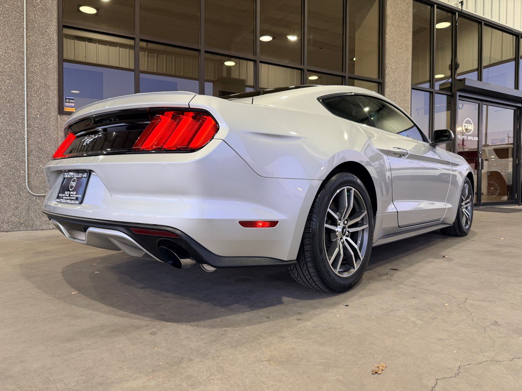 2015 Ford Mustang Image 37