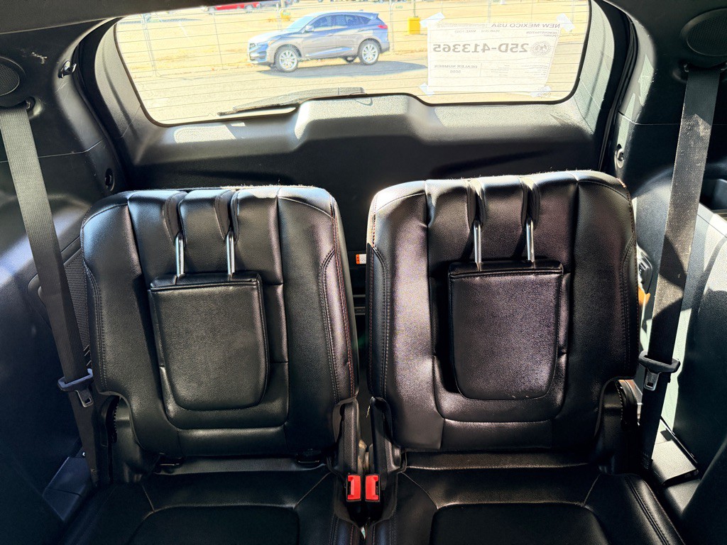 2018 Ford Explorer Image 18