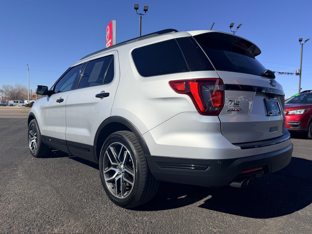 2018 Ford Explorer Image 35