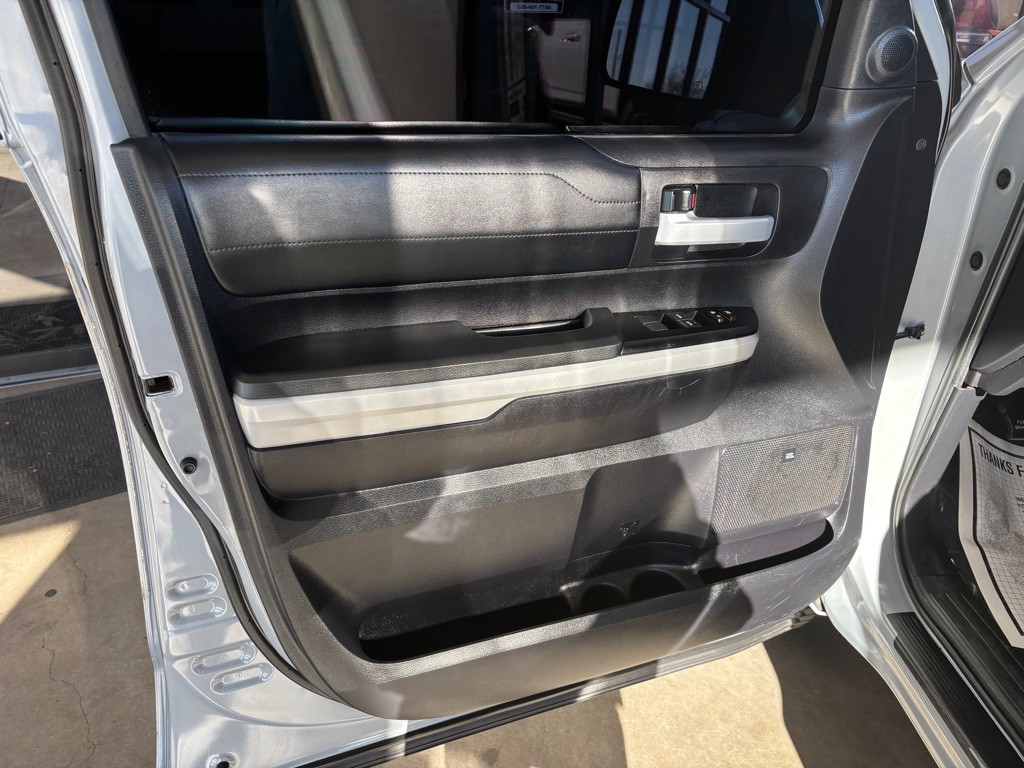 2020 Toyota Tundra Image 7