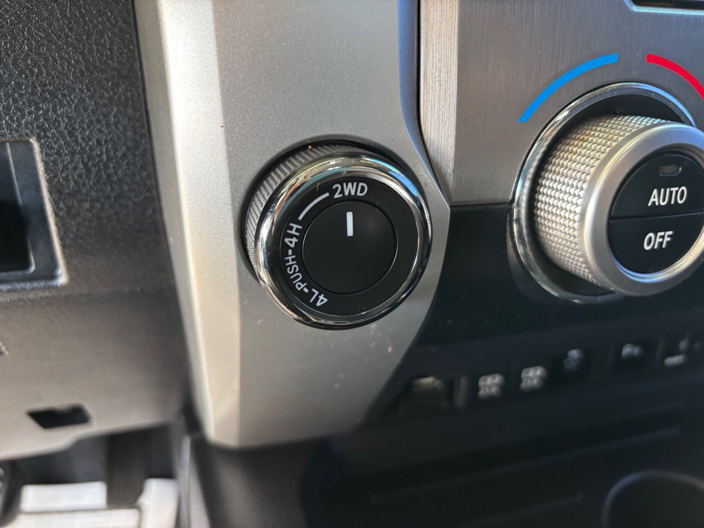 2020 Toyota Tundra Image 13