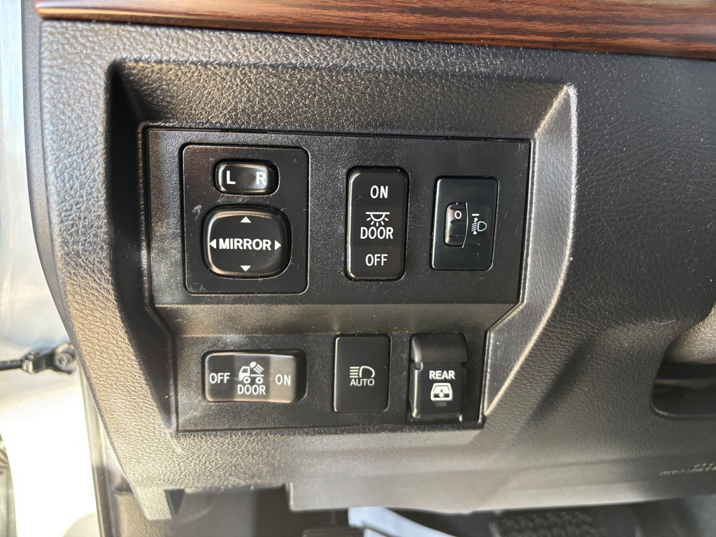 2020 Toyota Tundra Image 15