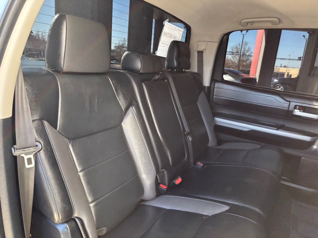 2020 Toyota Tundra Image 24
