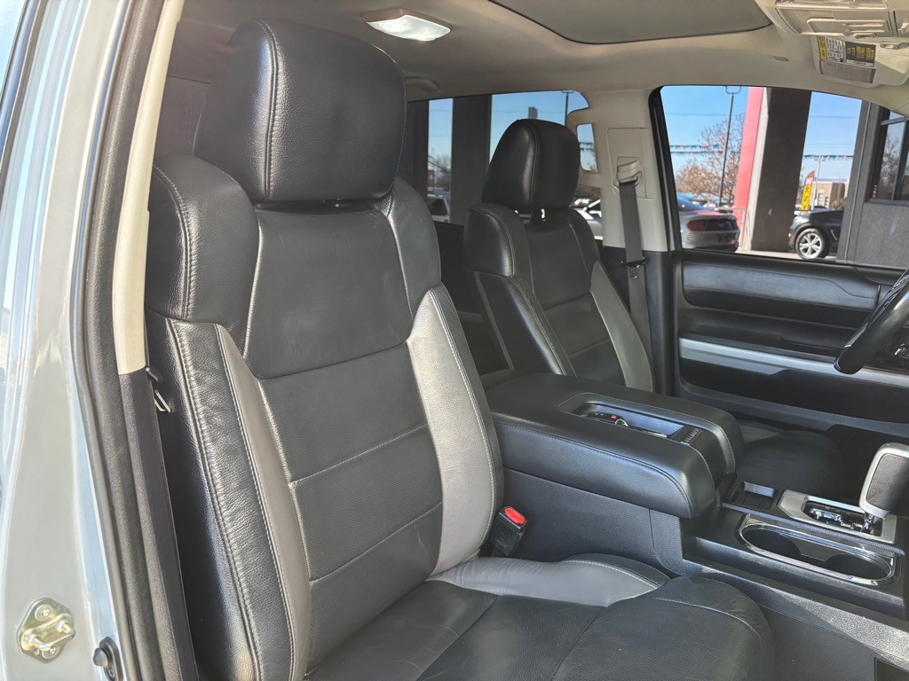 2020 Toyota Tundra Image 28