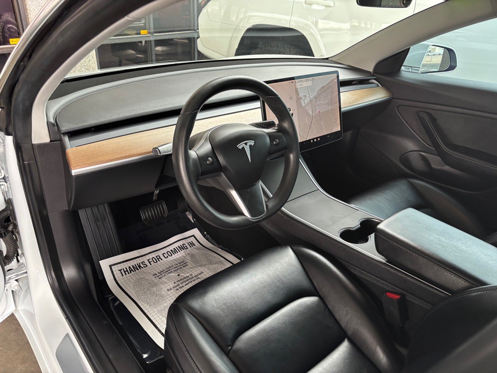 2019 Tesla Model 3 Image 7