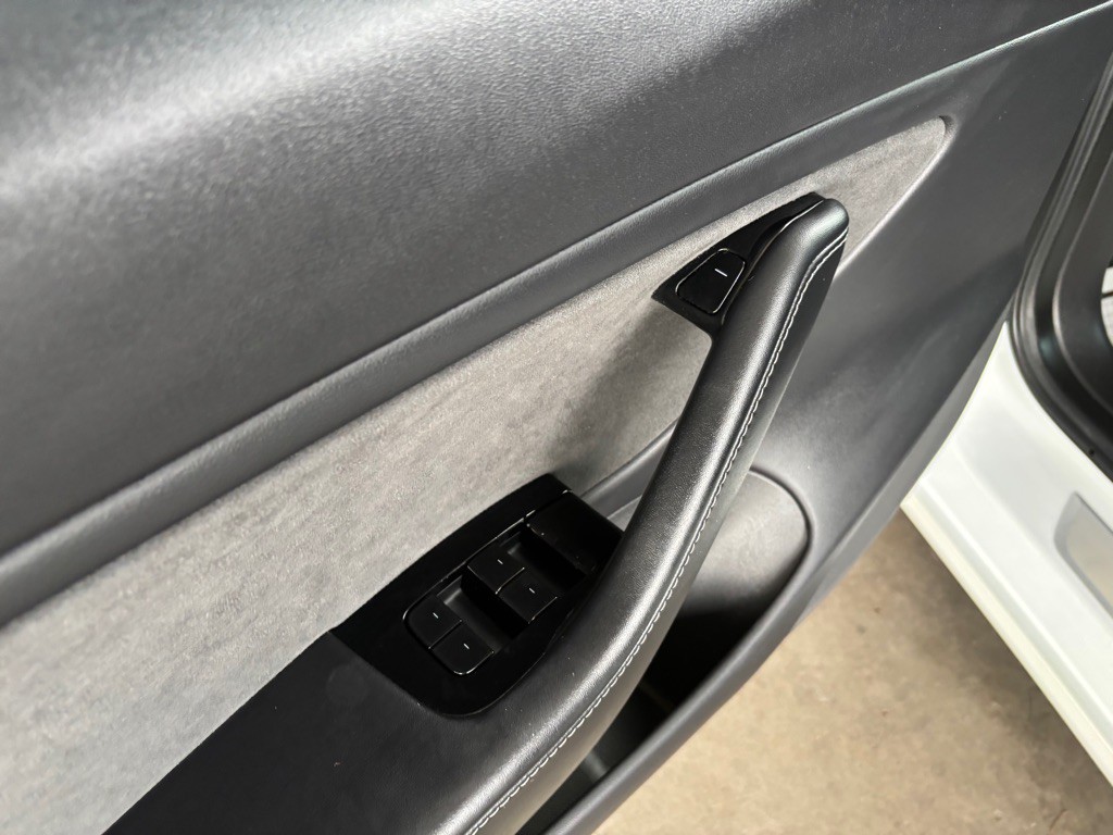 2019 Tesla Model 3 Image 12