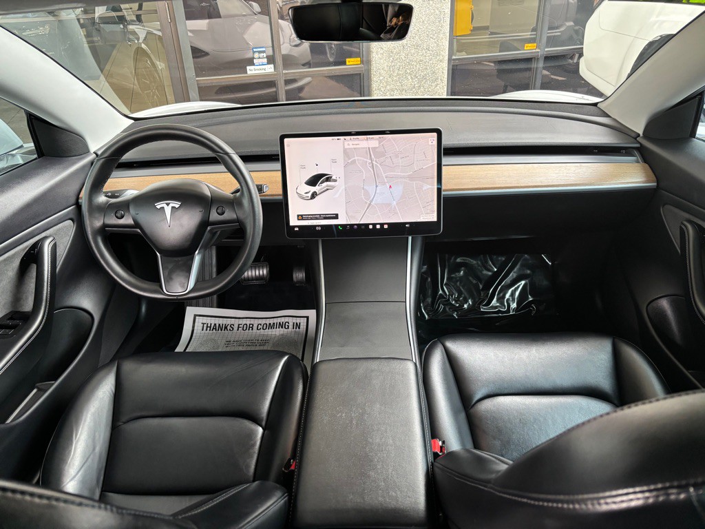2019 Tesla Model 3 Image 16