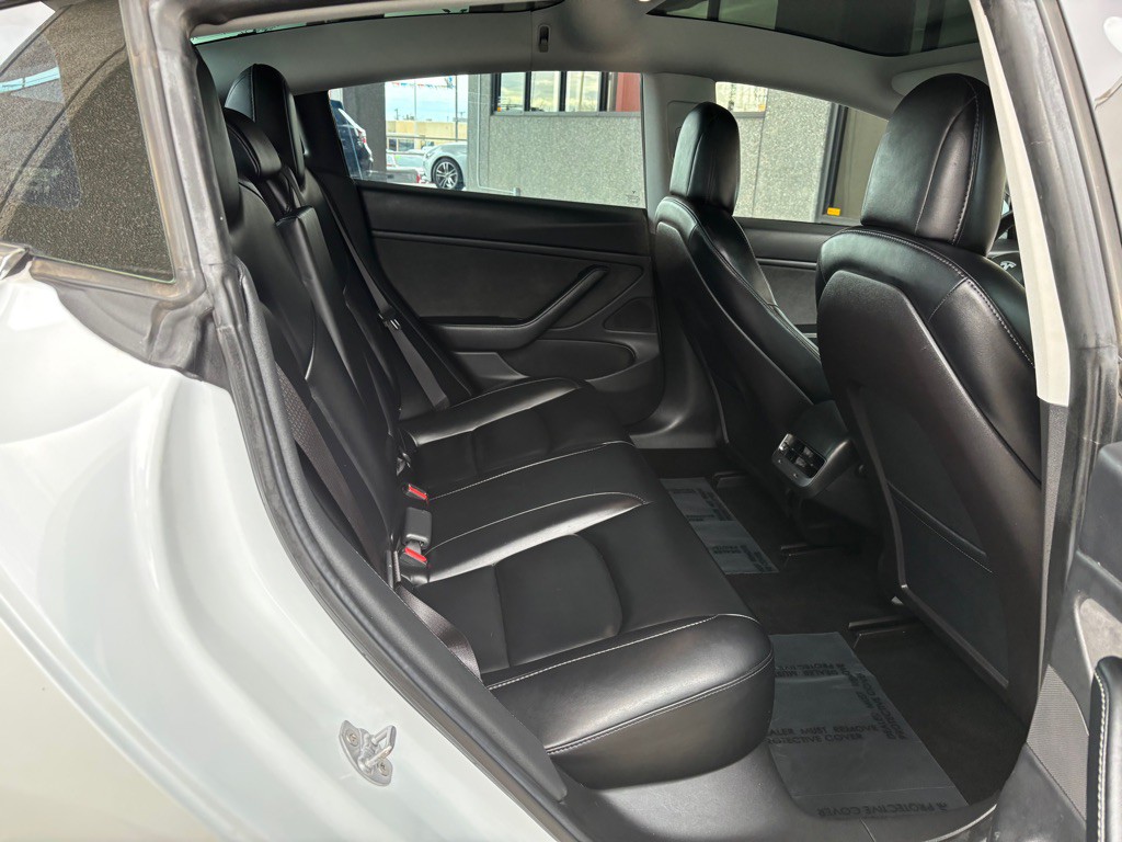 2019 Tesla Model 3 Image 19