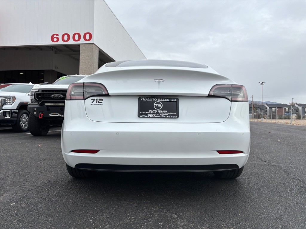 2019 Tesla Model 3 Image 32