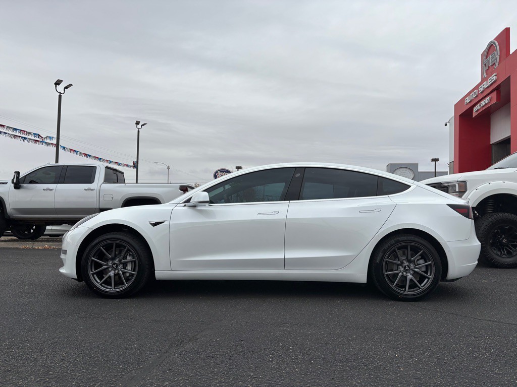 2019 Tesla Model 3 Image 36