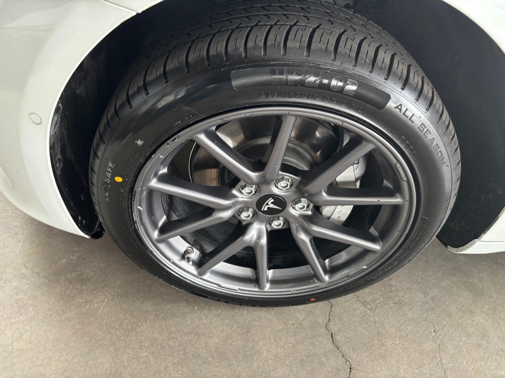 2019 Tesla Model 3 Image 42