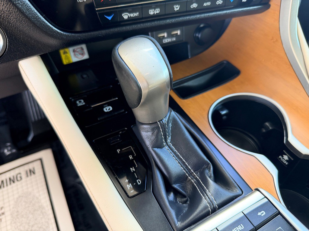 2021 Lexus RX Image 11