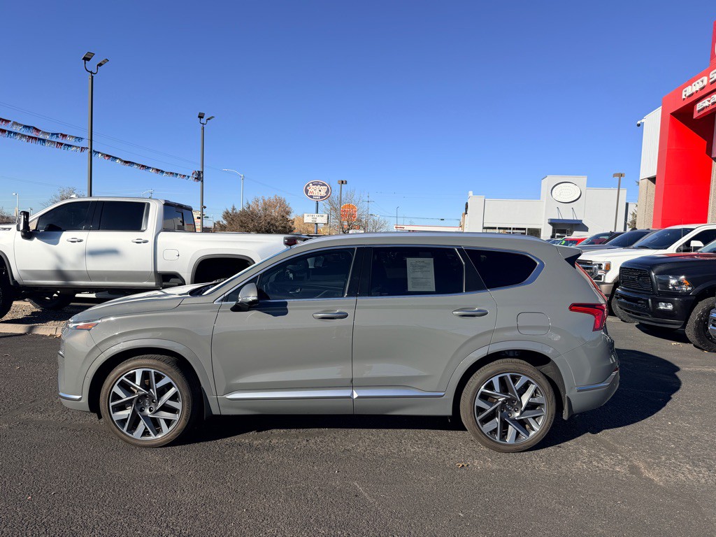 2022 Hyundai Santa Fe Image 2