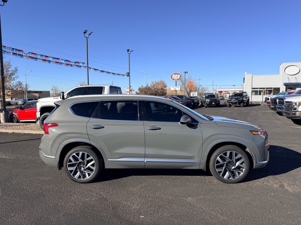 2022 Hyundai Santa Fe Image 3