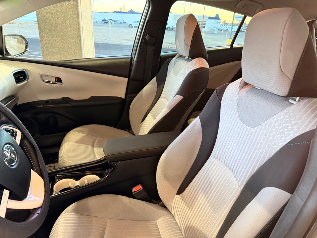 2017 Toyota Prius Image 7