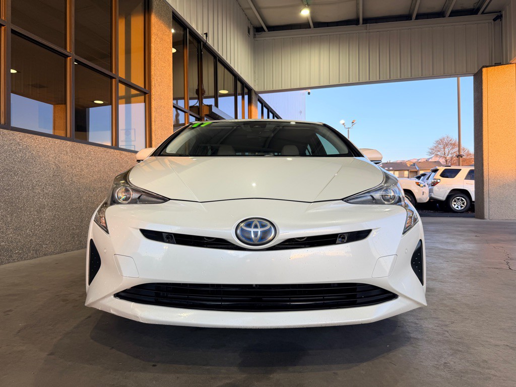 2017 Toyota Prius Image 24