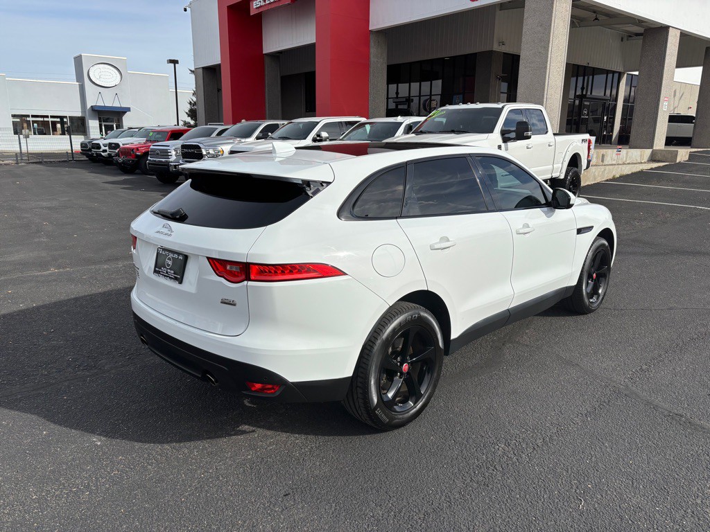 2019 Jaguar F-PACE Image 34
