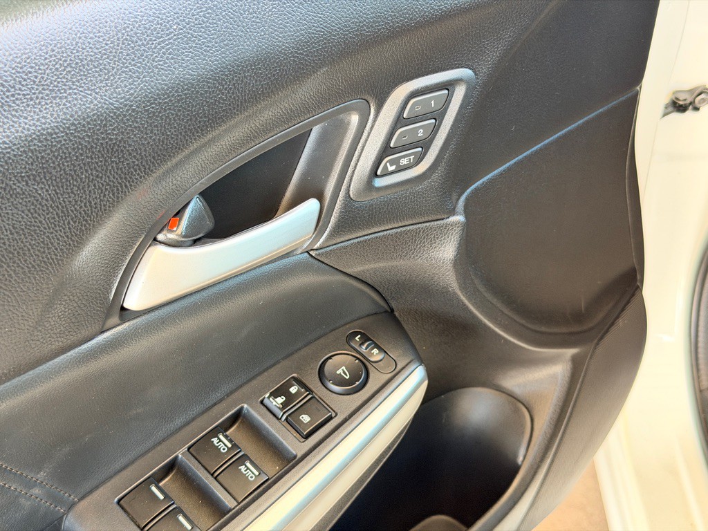 2014 Honda Crosstour Image 5