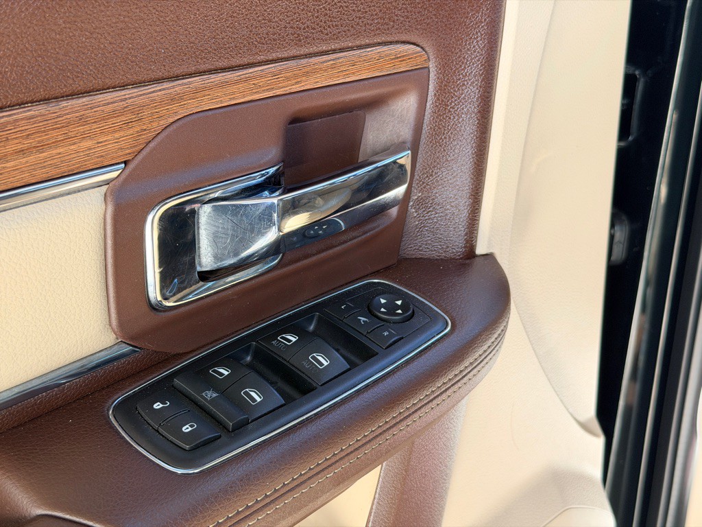 2016 RAM 2500 Image 5