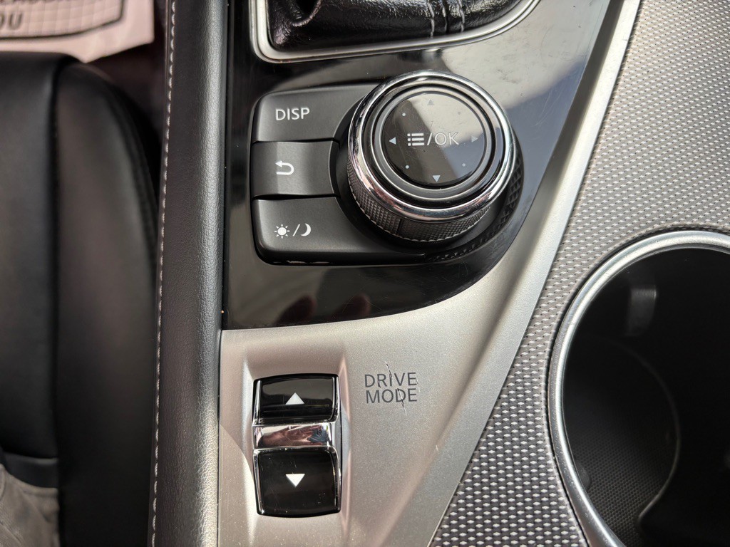 2014 INFINITI Q50 Image 13