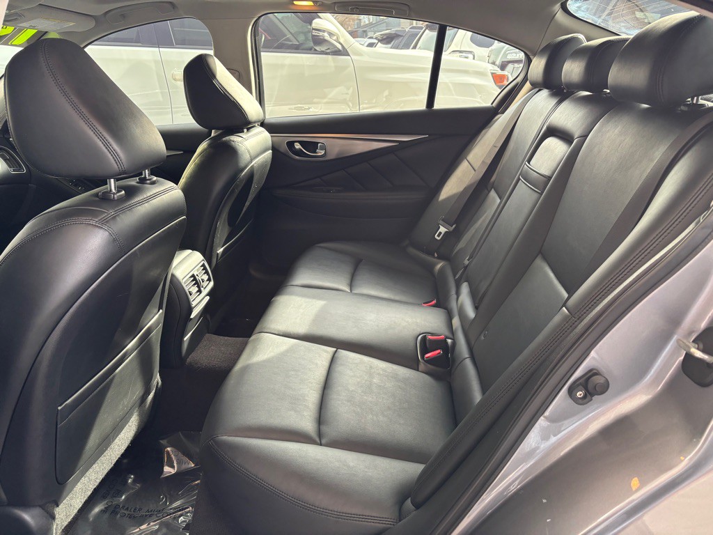 2014 INFINITI Q50 Image 19