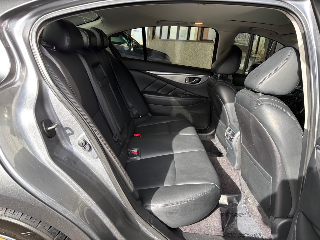 2014 INFINITI Q50 Image 24