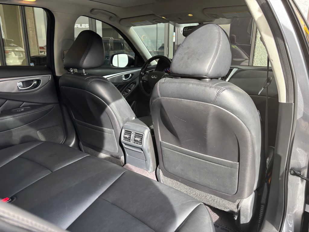2014 INFINITI Q50 Image 26