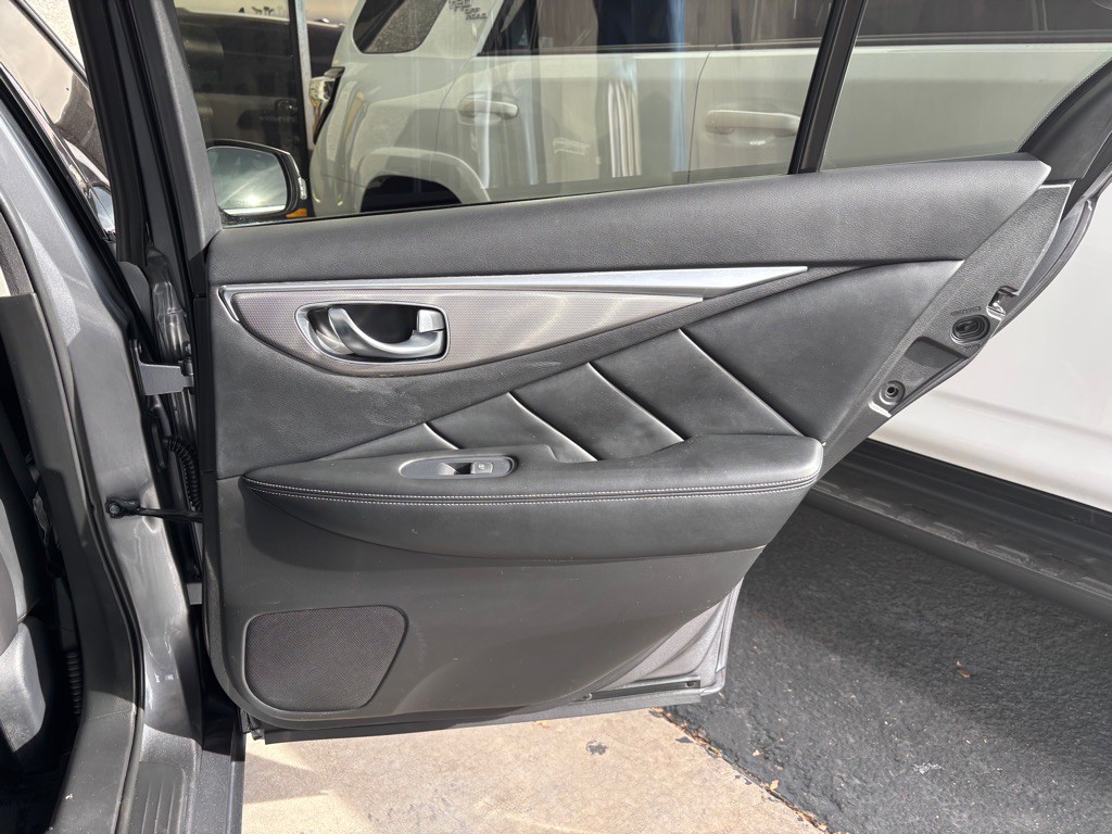 2014 INFINITI Q50 Image 27