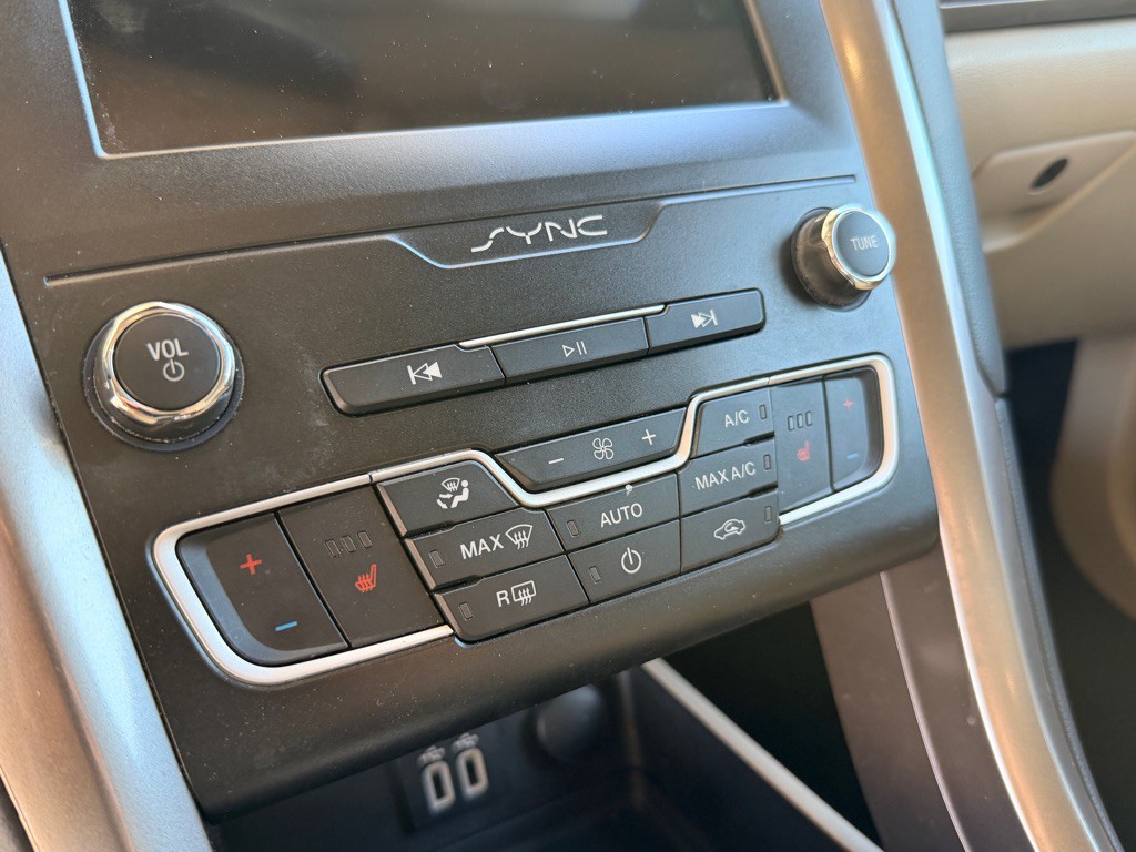 2019 Ford Fusion Image 14