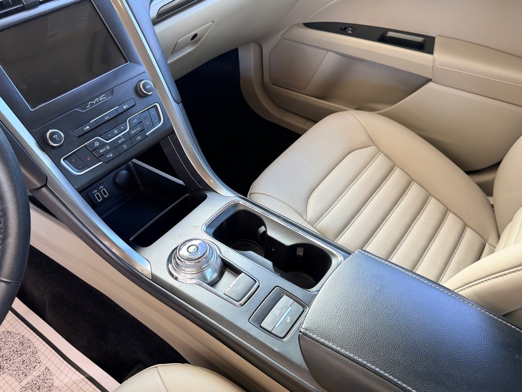 2019 Ford Fusion Image 15