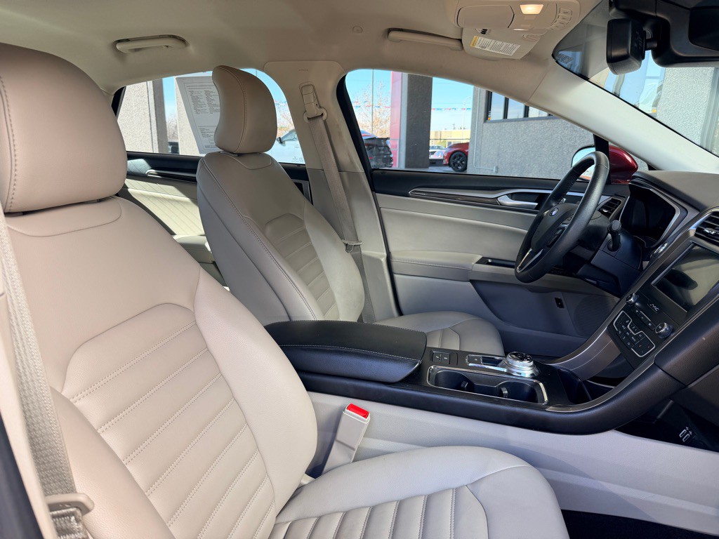 2019 Ford Fusion Image 21