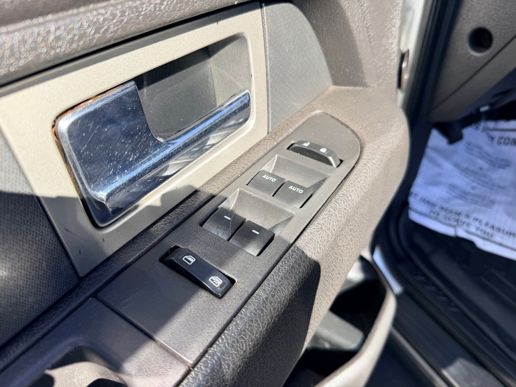 2011 Ford F-150 Image 5