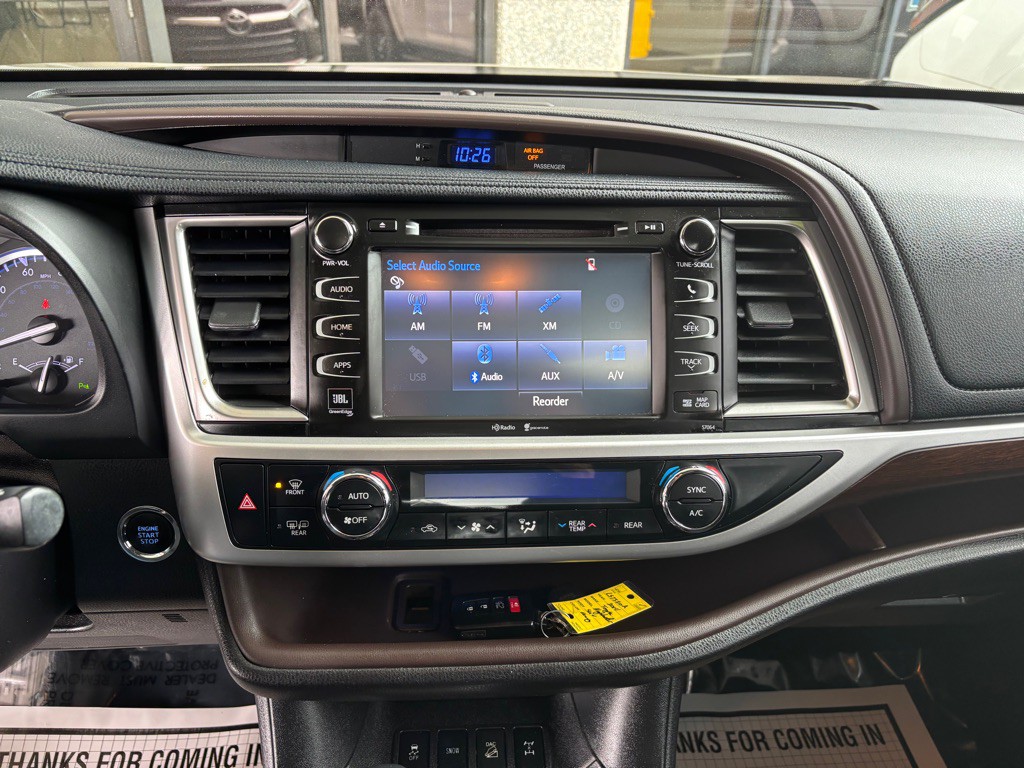 2014 Toyota Highlander Image 9