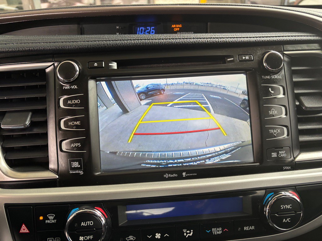 2014 Toyota Highlander Image 10