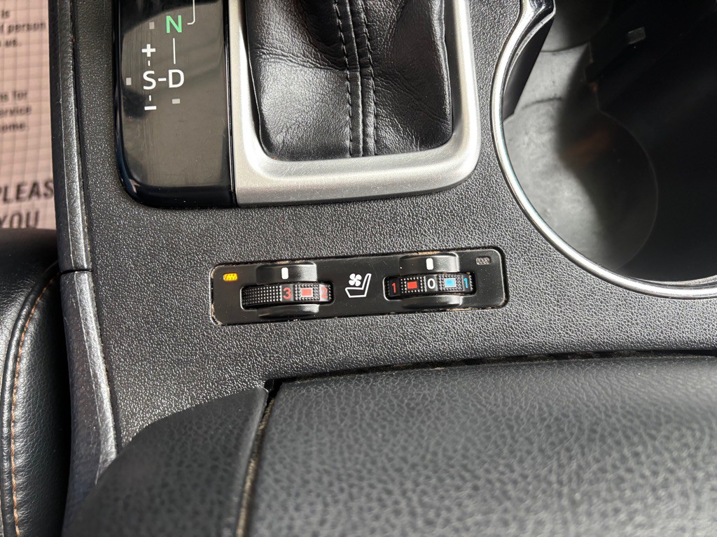 2014 Toyota Highlander Image 12