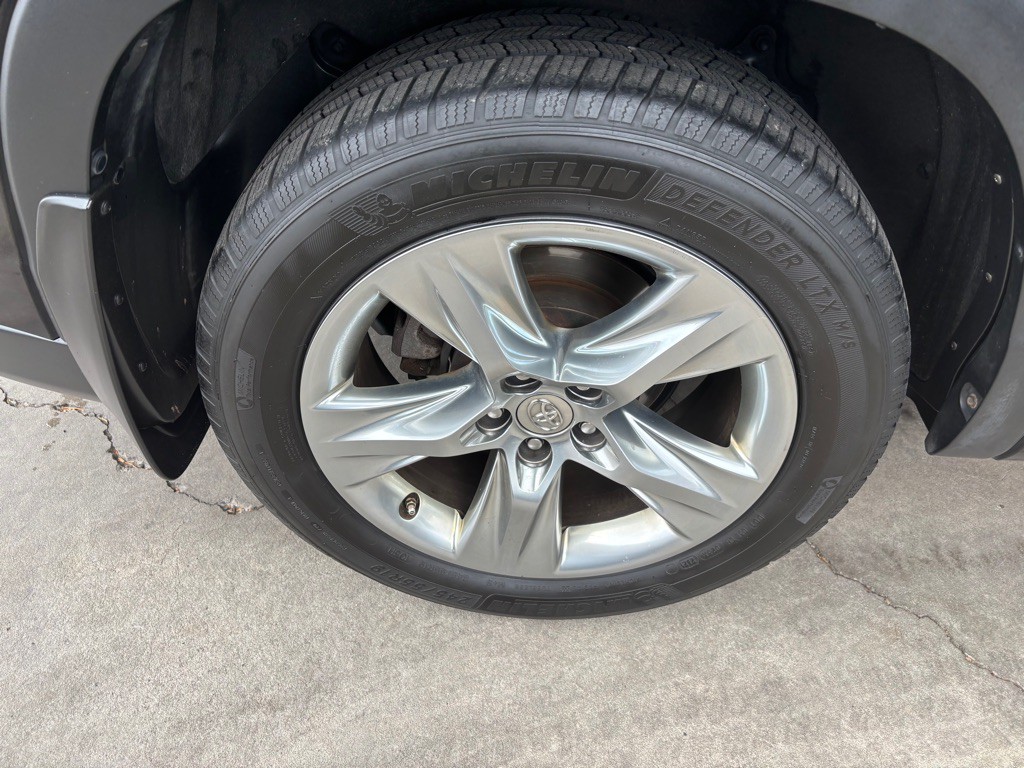 2014 Toyota Highlander Image 51