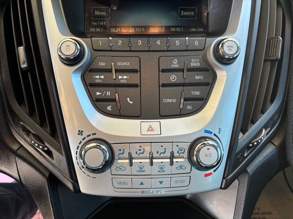 2016 Chevrolet Equinox Image 14