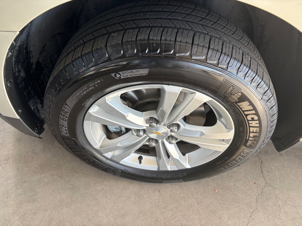 2016 Chevrolet Equinox Image 48