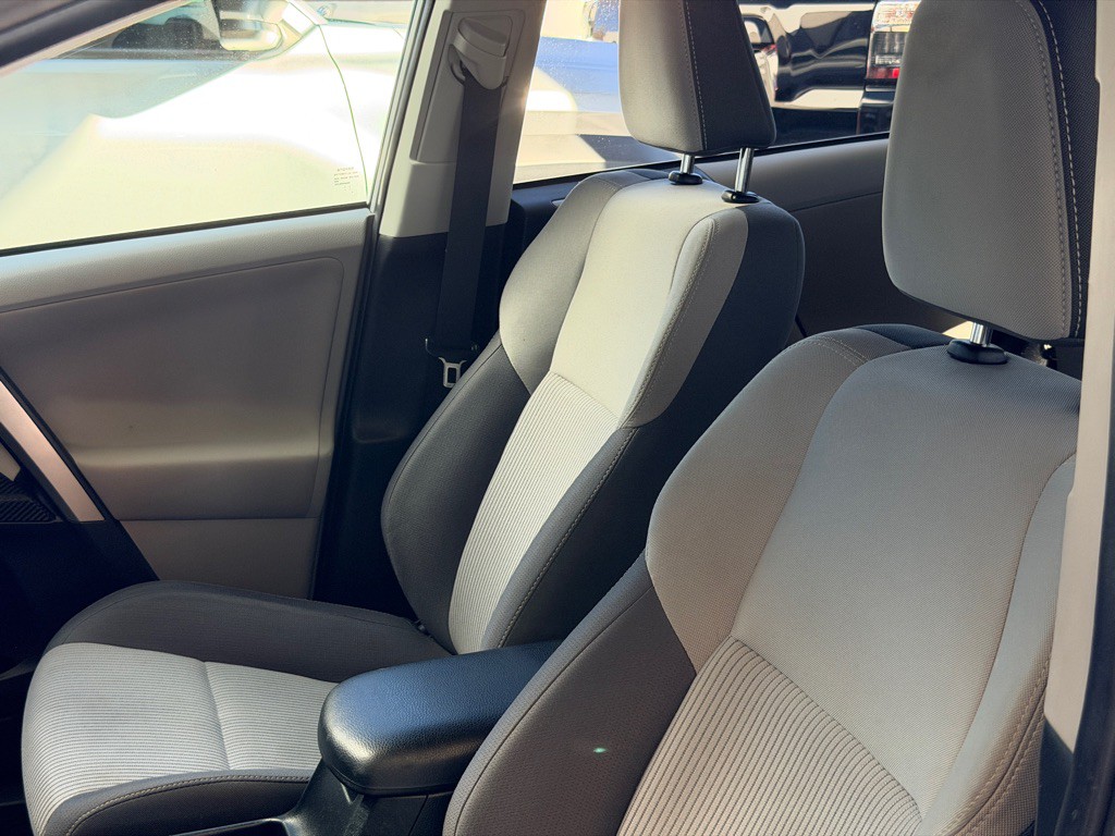 2013 Toyota Rav4 Image 7