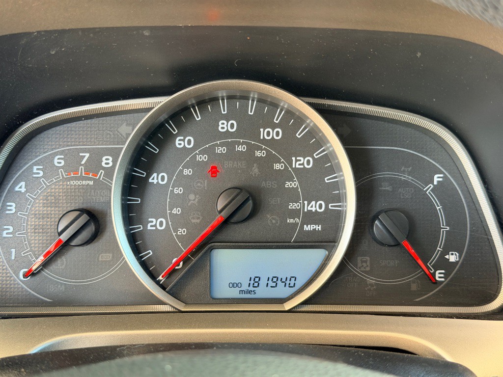 2013 Toyota Rav4 Image 9