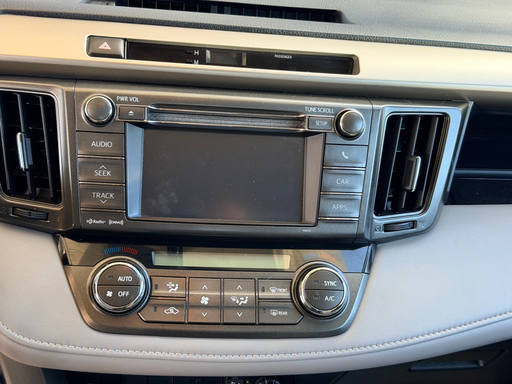 2013 Toyota Rav4 Image 10