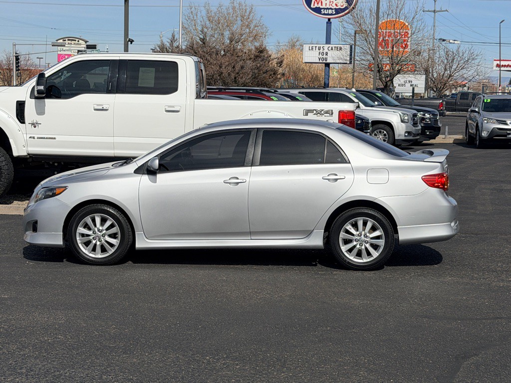 2010 Toyota Corolla Image 2