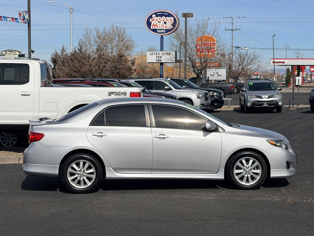 2010 Toyota Corolla Image 3